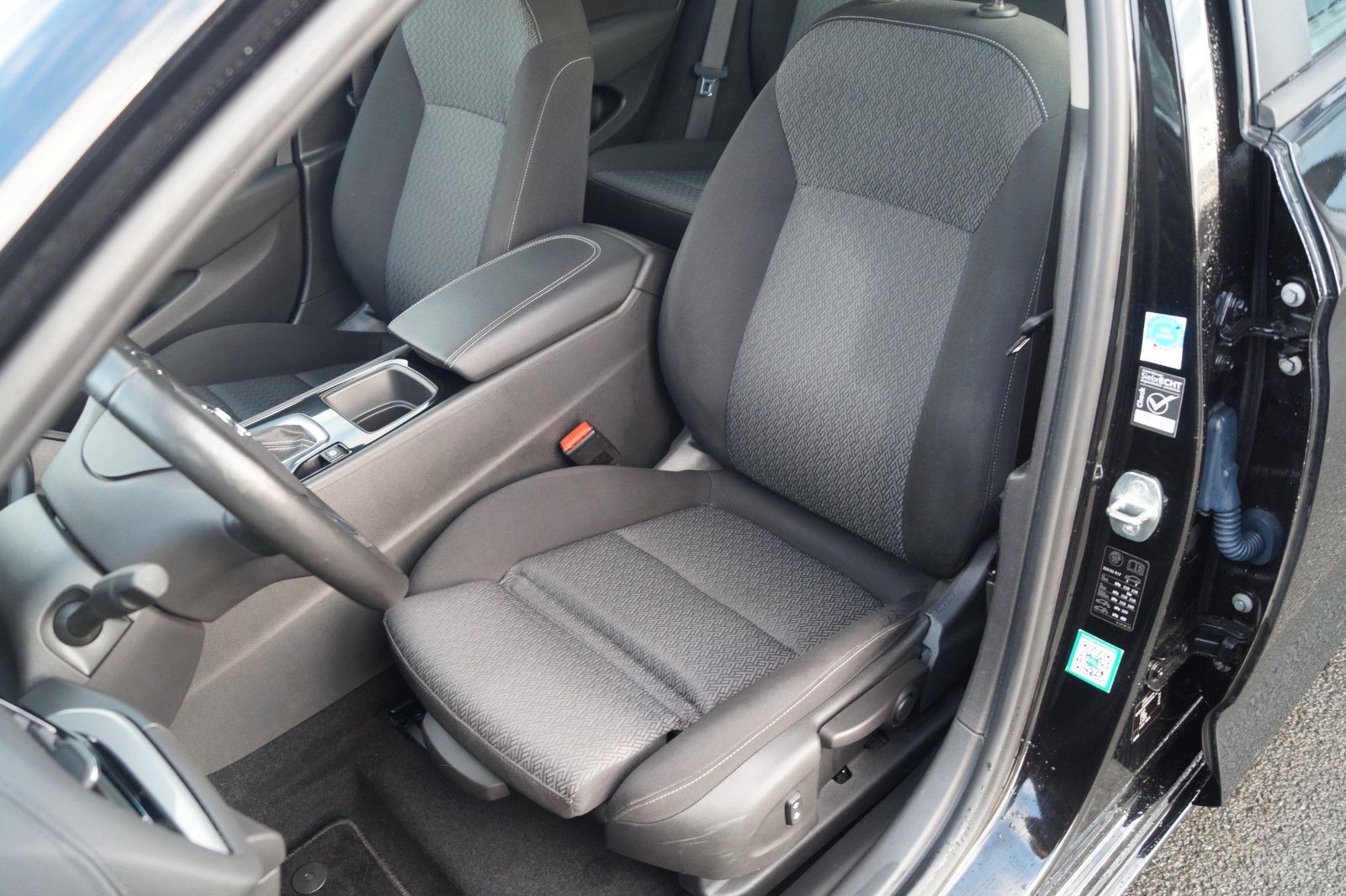 Opel Insignia B Sports Tourer Edition - Samsaru's Car Outlet