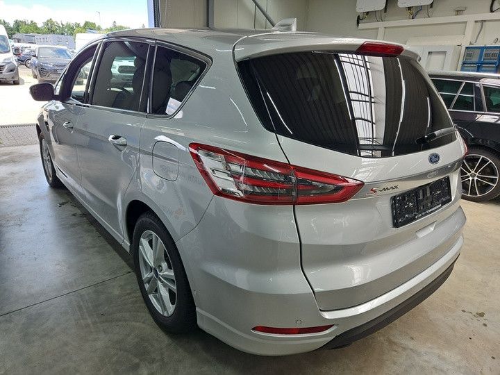 Ford S-Max Titanium