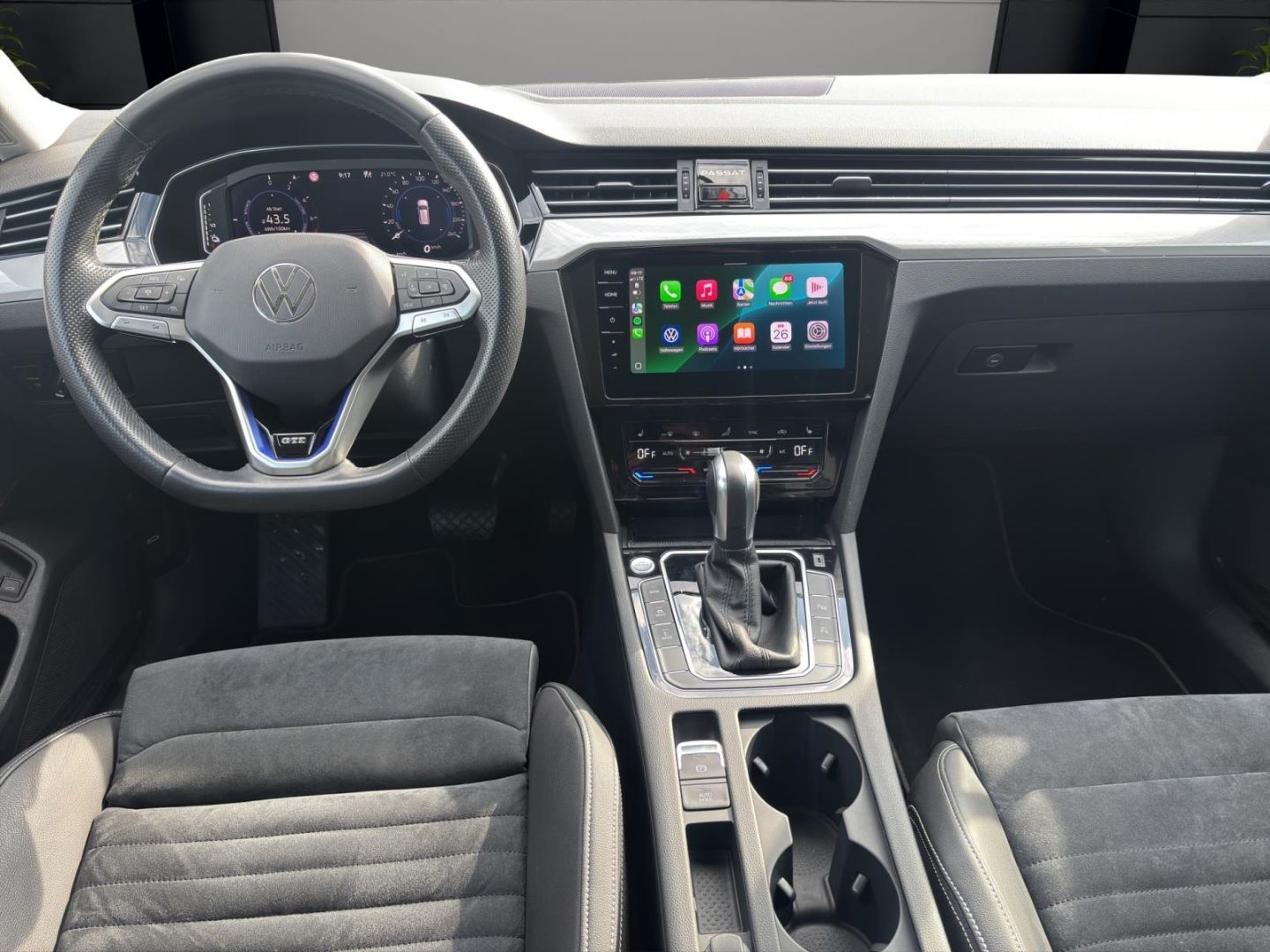 Volkswagen Passat Variant GTE 1.4 TSI Plug-In Hybrid - Samsaru's Car Outlet
