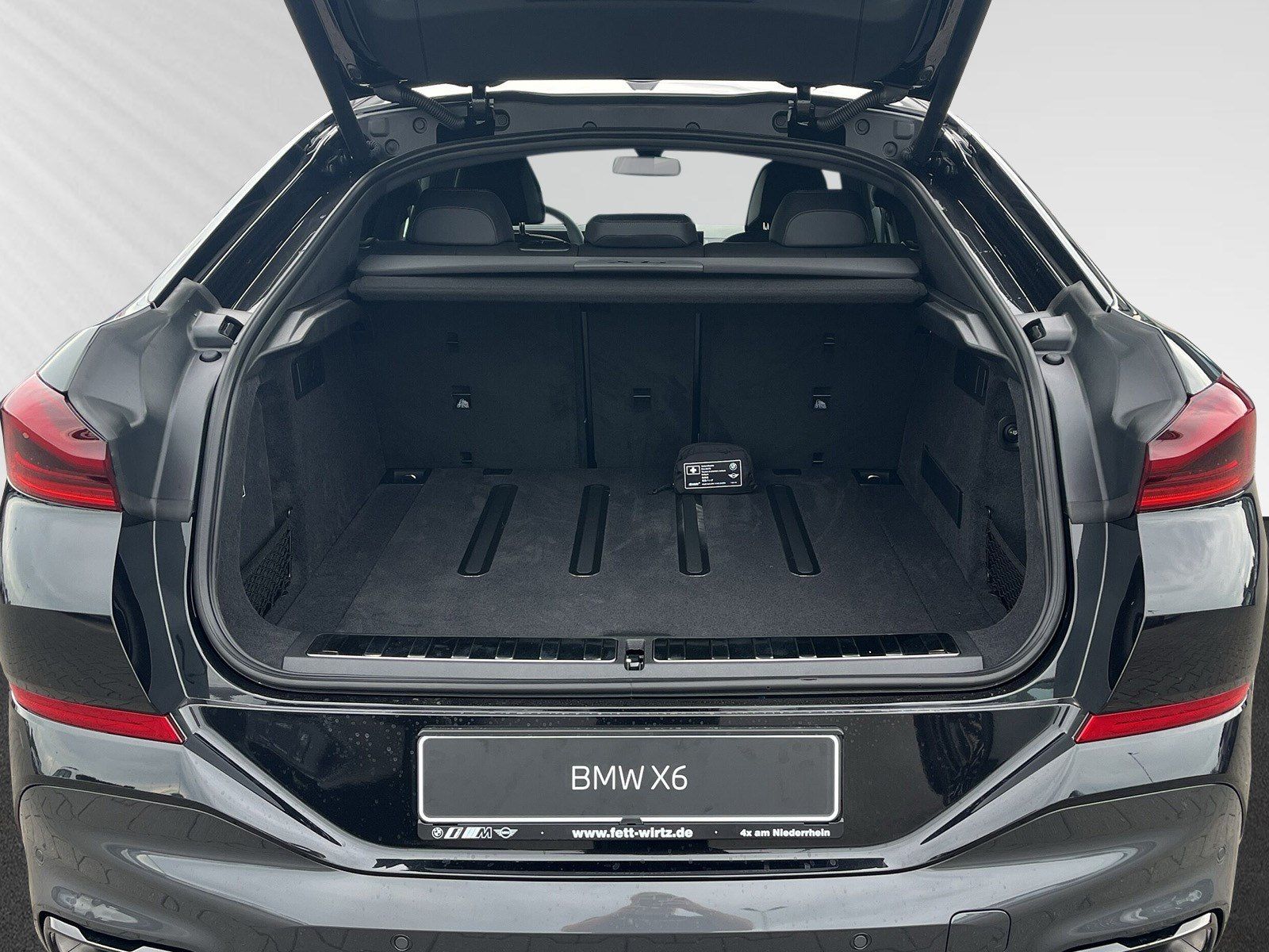 BMW X6 xDrive40d M Sport Pro - Samsaru's Car Outlet