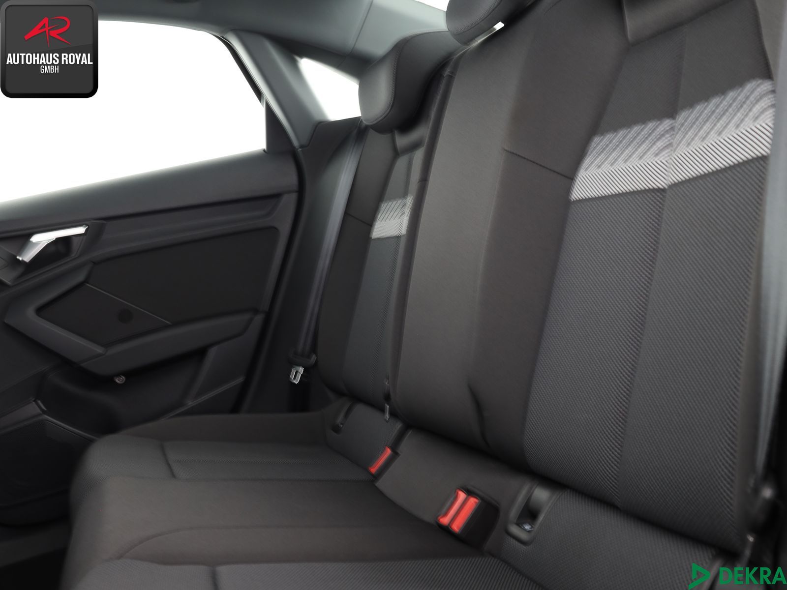 Audi A3 Limousine 30 TDI HEADUP,SPURHALTE,PANO,1.HAND