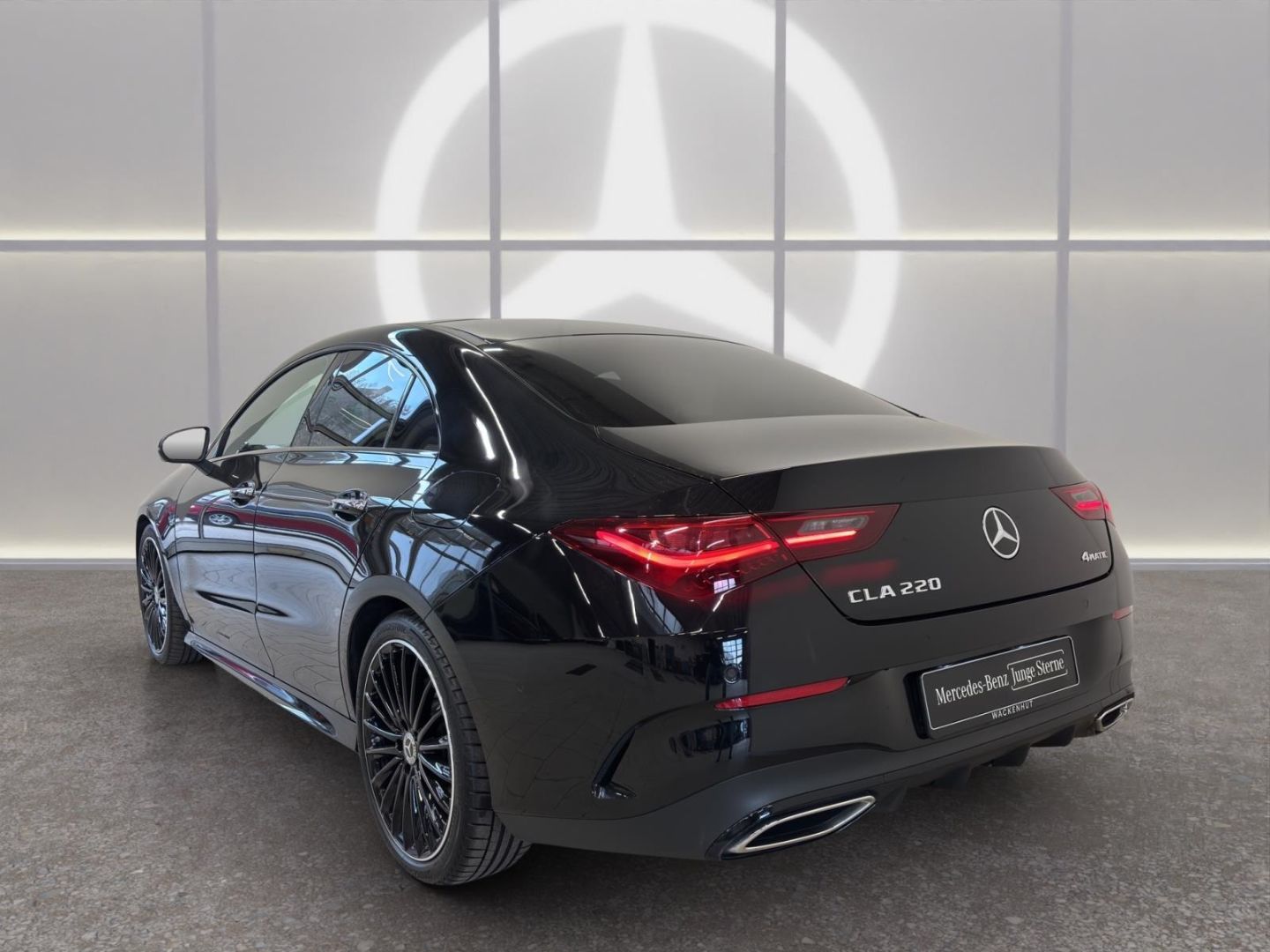 Mercedes-Benz CLA 220 4M AMG - Samsaru's Car Outlet