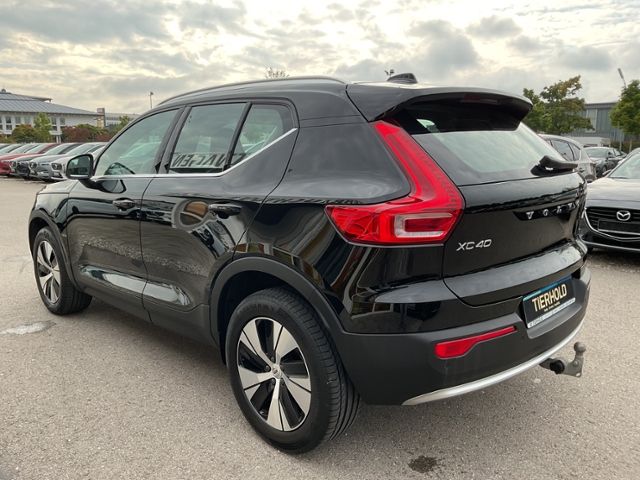 Volvo XC40 B4 Plus Bright AWD AHK LEDER STANDHZ