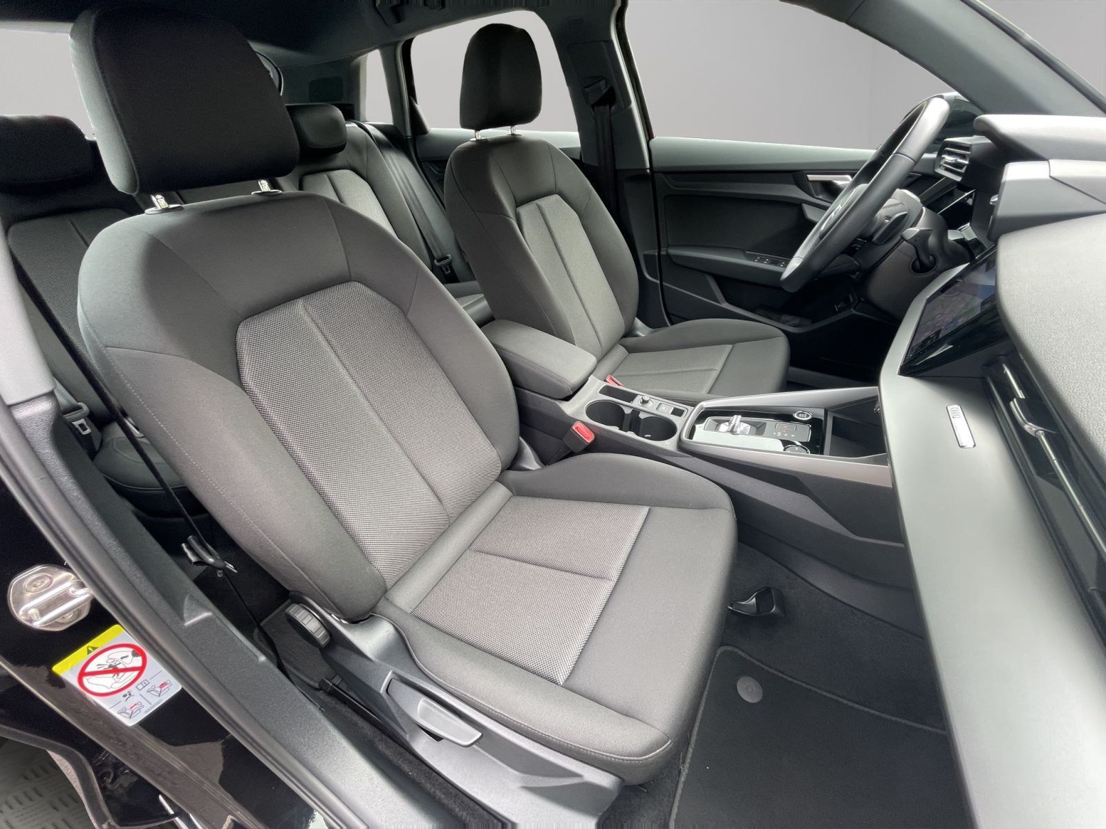 Audi A3 Sportback 40 TFSI e LED Navi PDC AHK