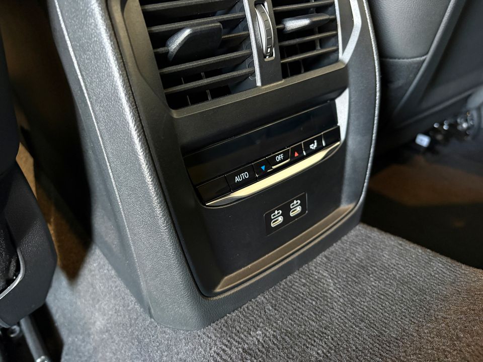 BMW 320d xDrive Touring Automatic Innovationsp. HIFI