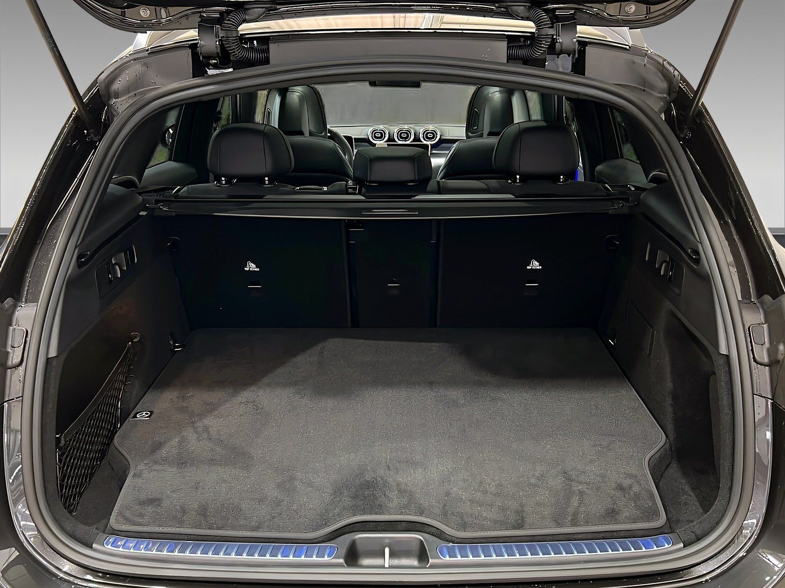 Mercedes-Benz GLC 300 de 4M AMG+DISTR+NIGHT+Pano+TotW+AHK+360°