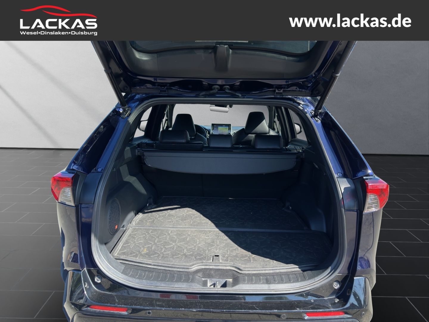 Toyota RAV 4 Plug-in Hybrid 4x4 STYLE - Samsaru's Car Outlet