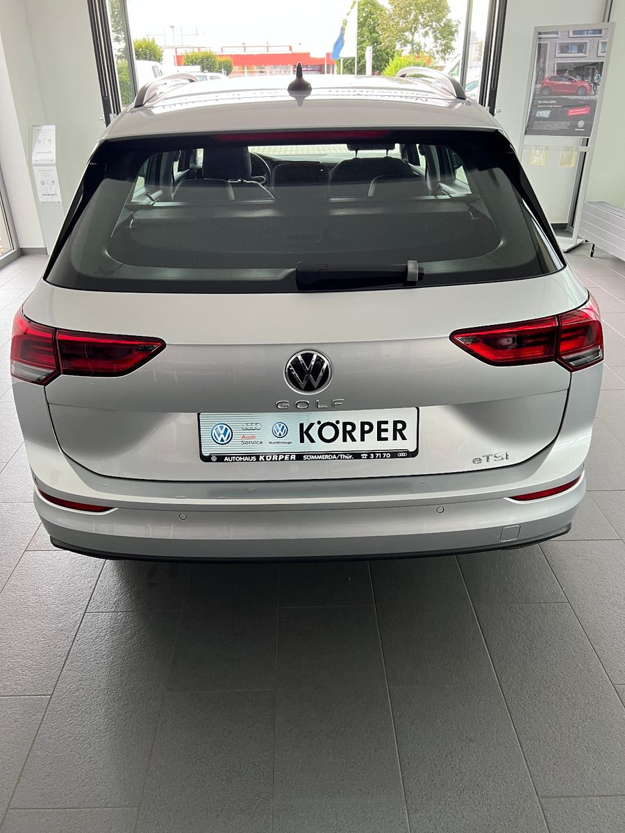 Volkswagen Golf VIII Variant Life 1.5 TSI - Samsaru's Car Outlet