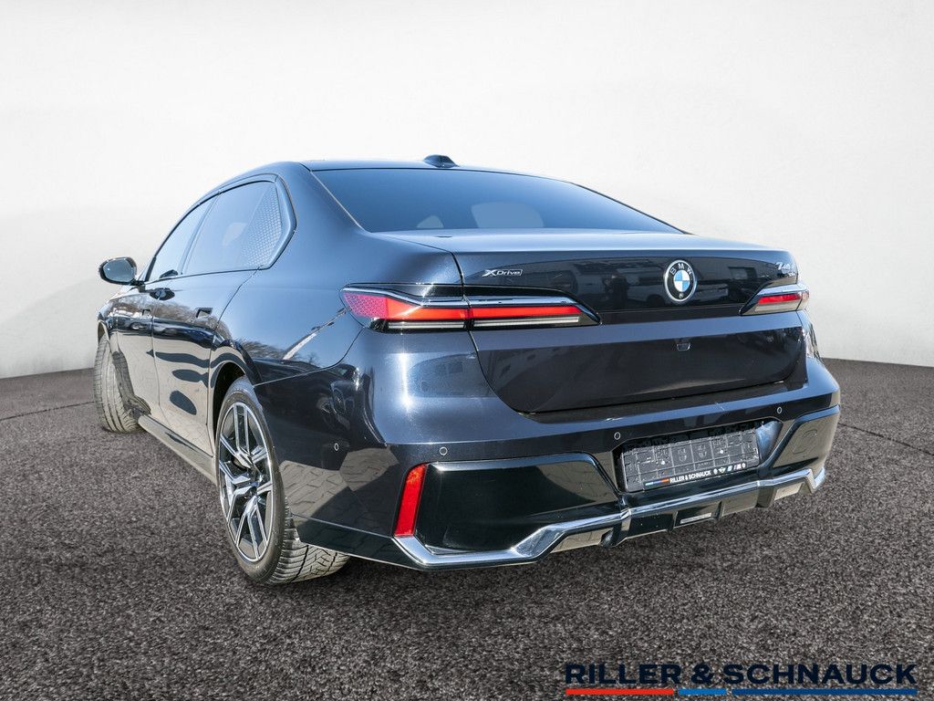 BMW 740d xDrive M-Sport STANDHZG+PANO-SKY+B&W