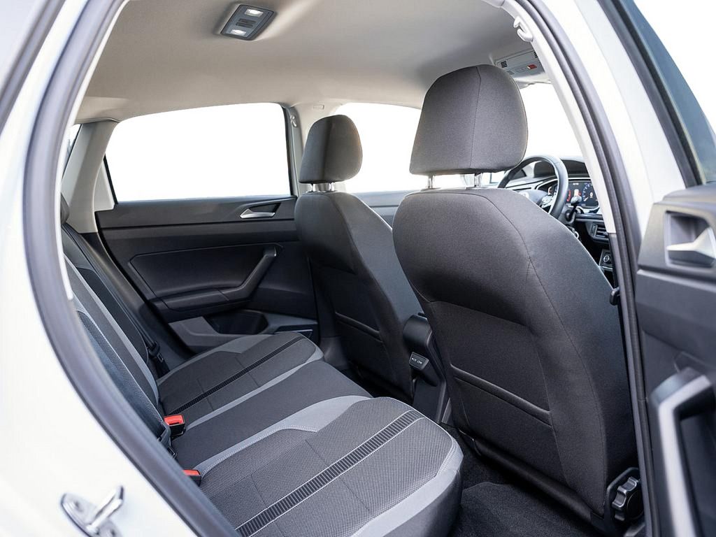 Volkswagen Polo 1.0 TSI Highline DSG - Samsaru's Car Outlet