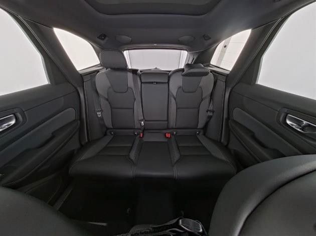 Volvo XC60 B5 B AWD Plus Dark AHK GARANTIE -33%