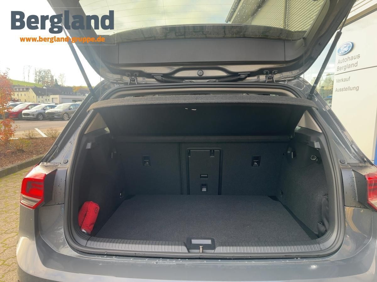 Volkswagen Golf Life 1.5l eTSI DSG - Samsaru's Car Outlet