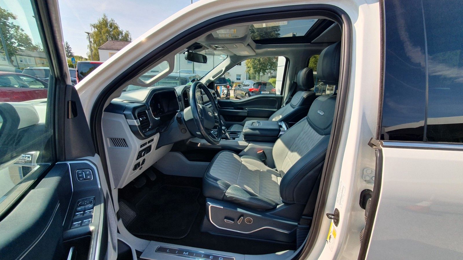Ford F 150 Limited HYBRID 4x4 - Samsaru's Car Outlet