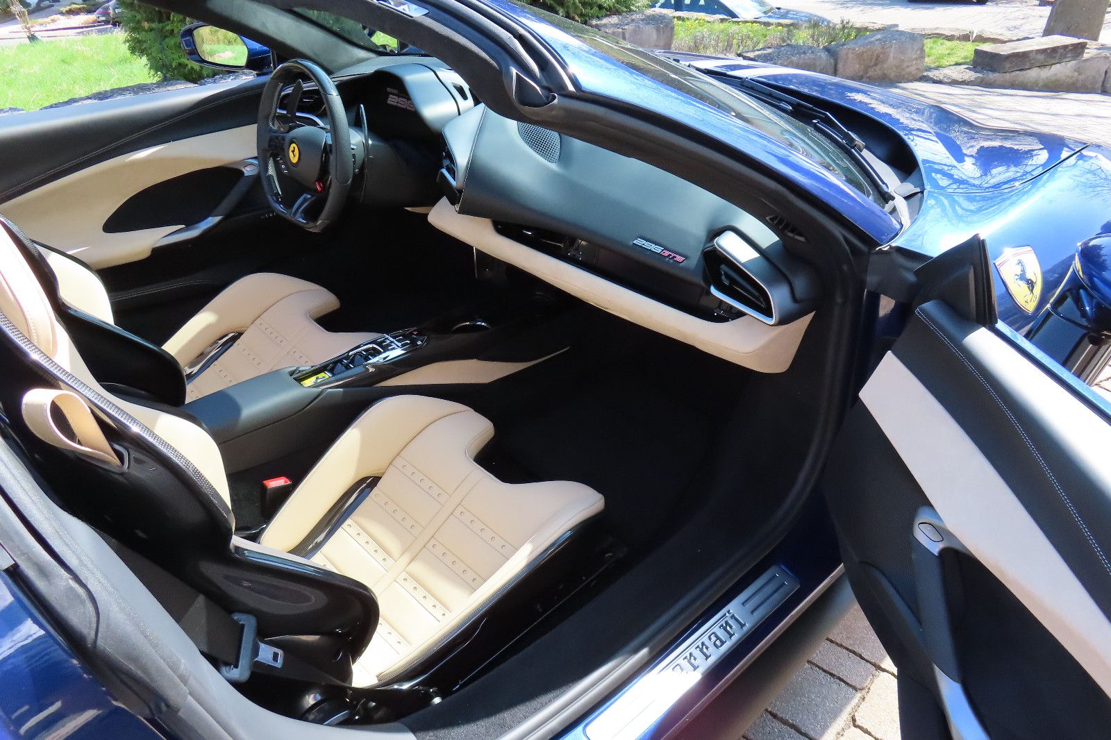 Ferrari 296 GTS - Samsaru's Car Outlet