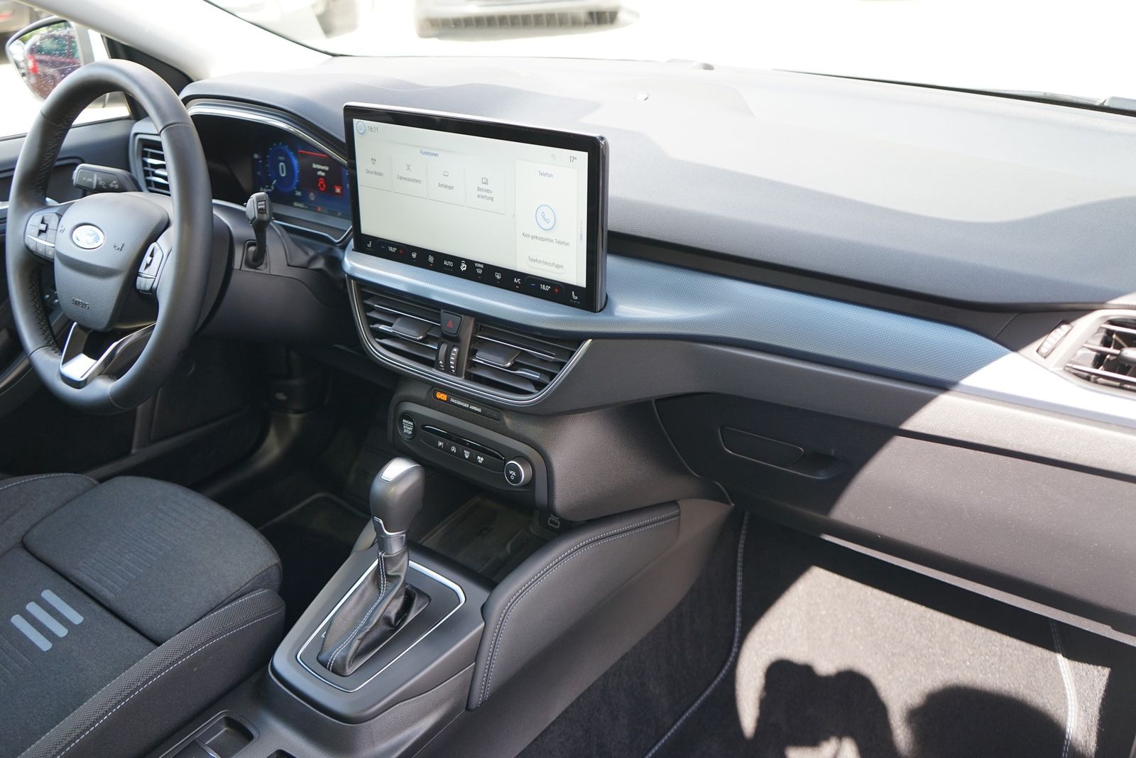 Ford Focus Turnier 1.0 M-Hybrid Active X Aut. LED