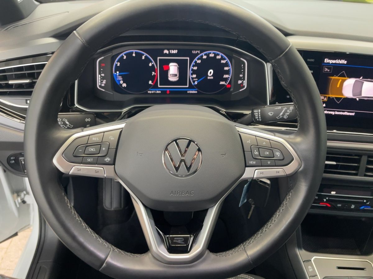 Volkswagen Taigo 1.0 TSI R-Line - Samsaru's Car Outlet