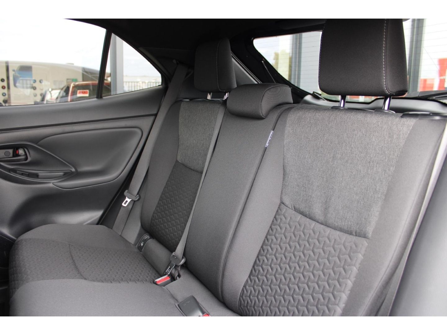 Toyota Yaris Cross Team D+SAFETY-P+WINTER-P !!