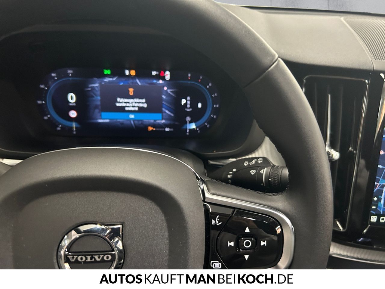 Volvo XC60 B5 AWD Plus Dark ACC BLIS AHK 4SHz VLED H&K