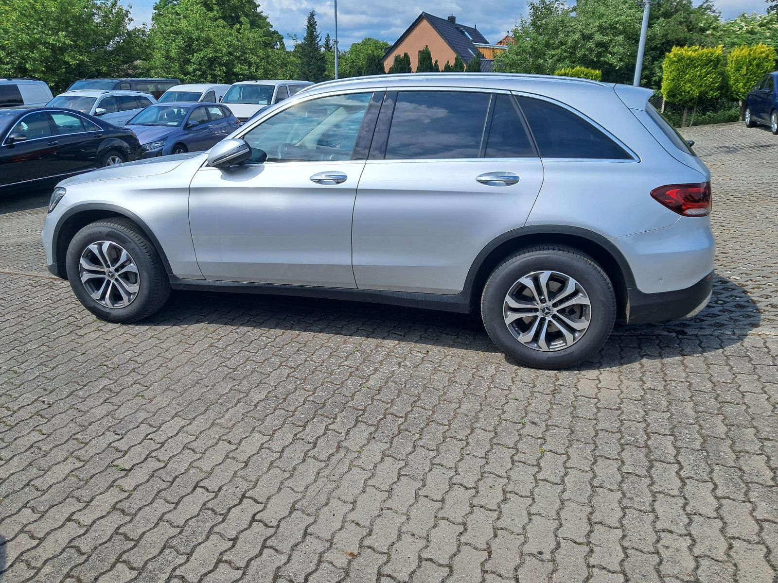 Mercedes-Benz GLC 300 d 4Matic - Samsaru's Car Outlet
