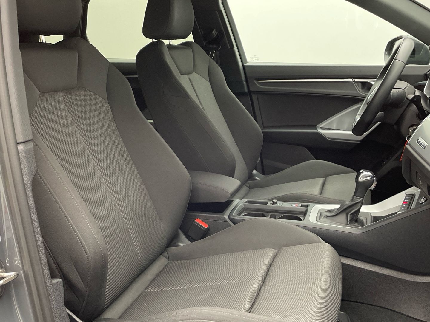 Audi Q3 advanced 40 TFSI quattro - Samsaru's Car Outlet