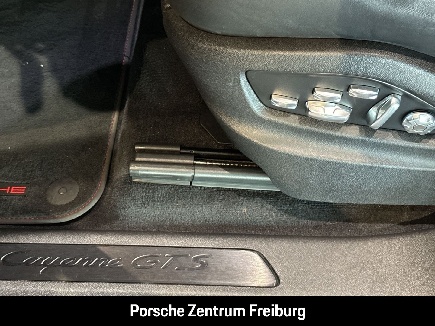 Porsche Cayenne GTS Coupe BOSE Sportabgasanlage LED