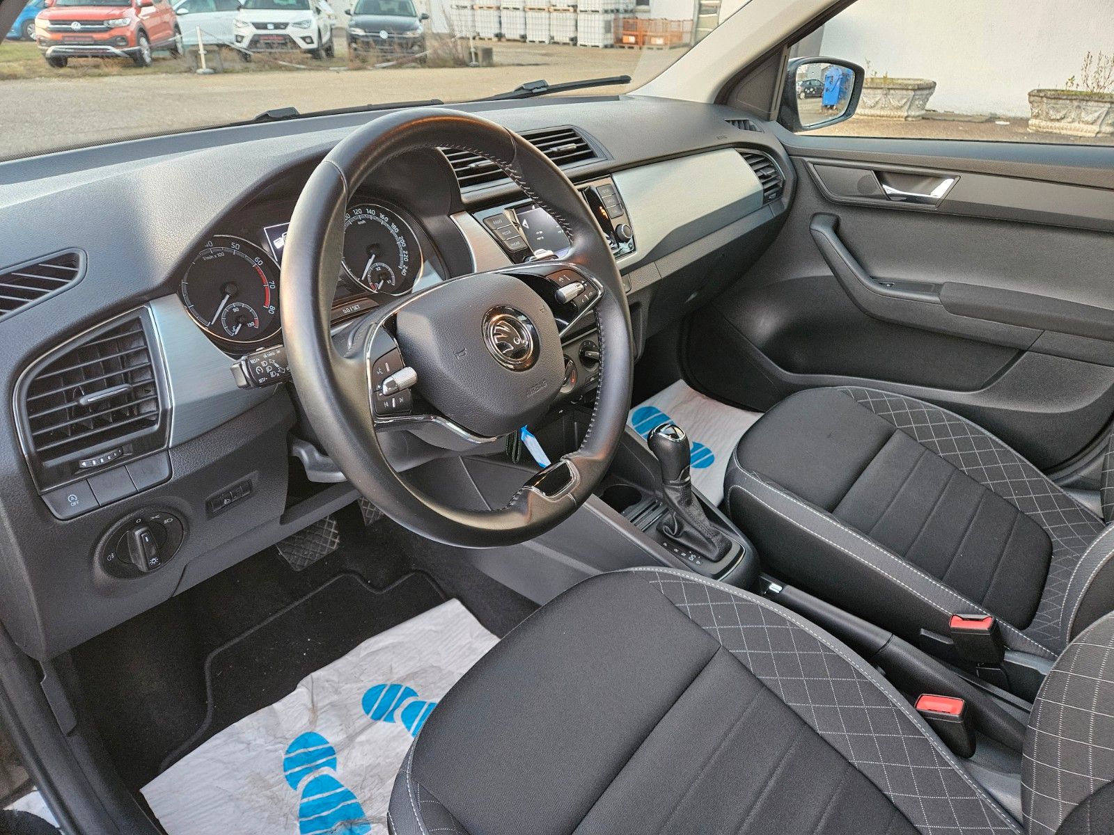 Skoda Fabia Combi Ambition - Samsaru's Car Outlet