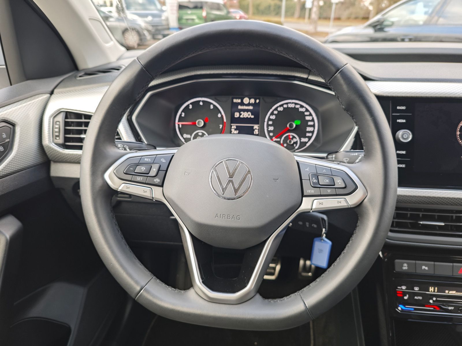 Volkswagen T-Cross Move - Samsaru's Car Outlet
