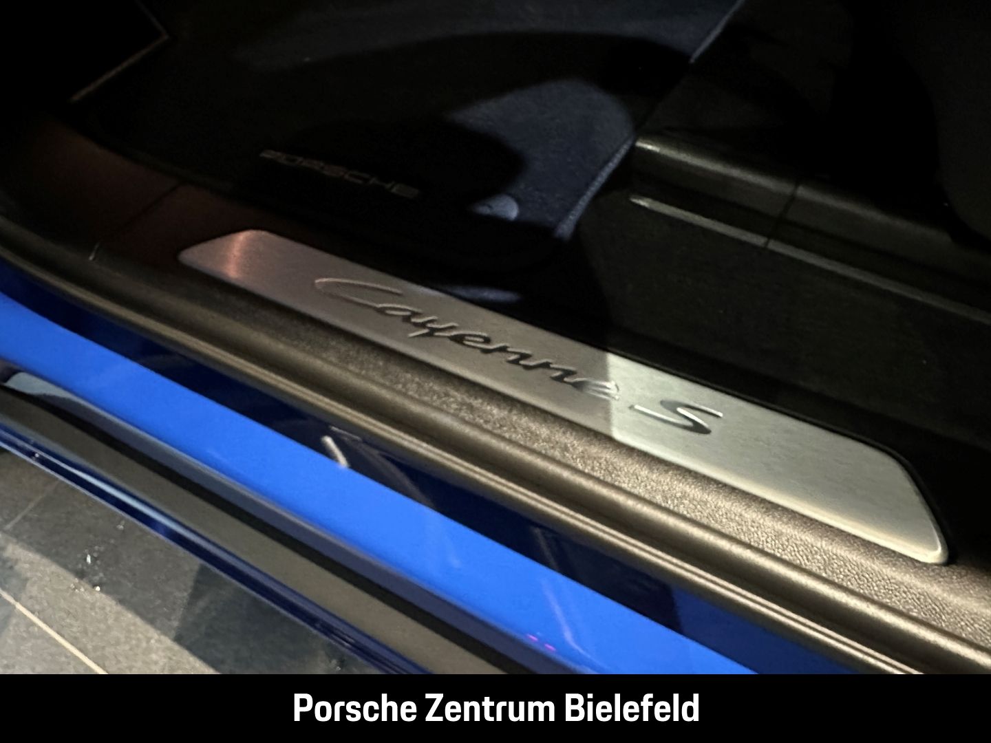 Porsche Cayenne S  Nogaroblau Perleffekt BOSE LED-Matrix