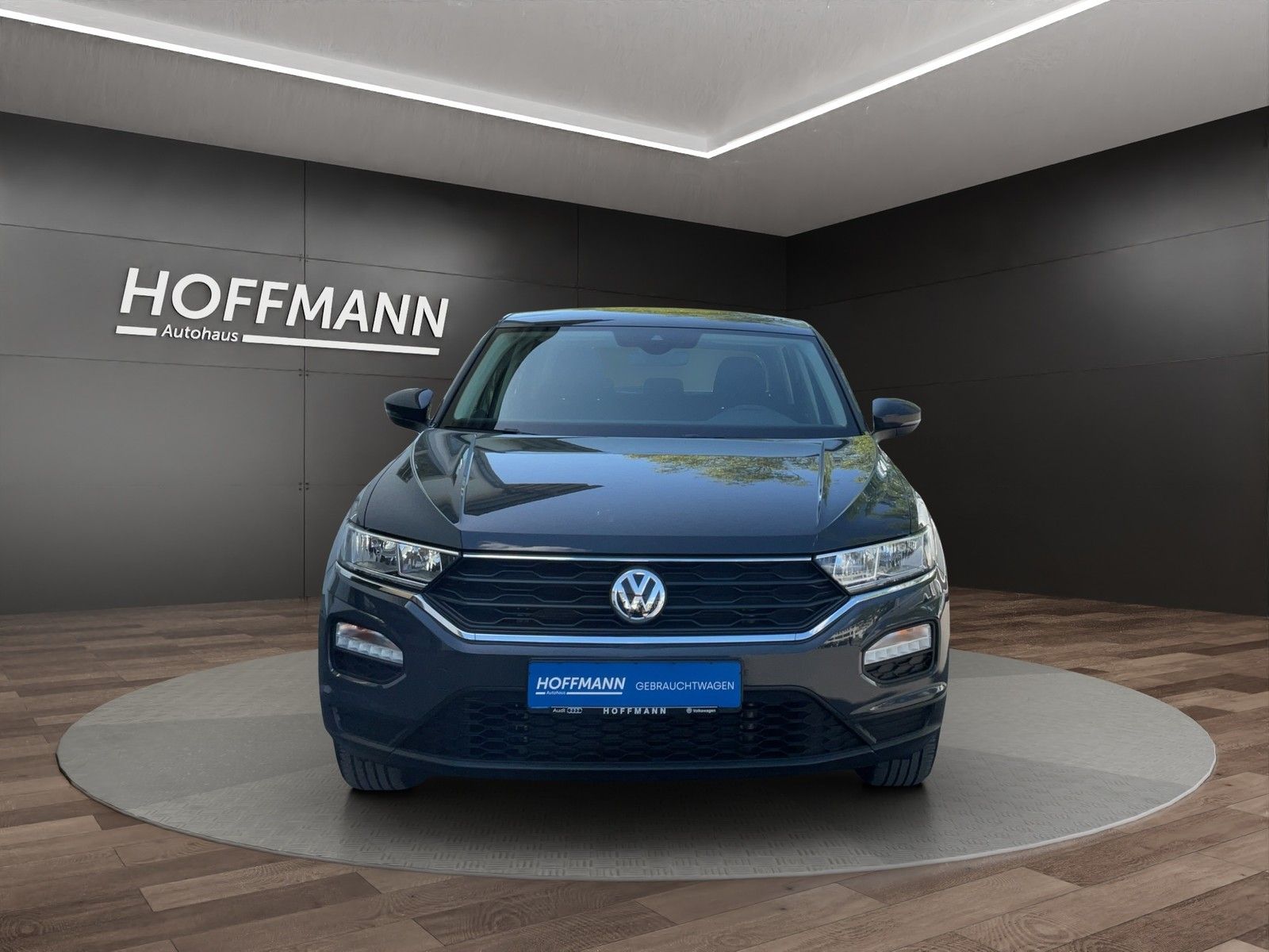 Volkswagen T-Roc 1.0 TSI - Samsaru's Car Outlet