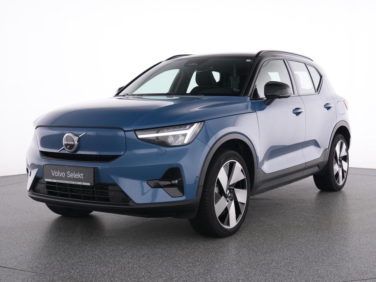 Volvo XC40 PURE ELECTRIC ULTIMATE AHK+LM 20''+MET+360°
