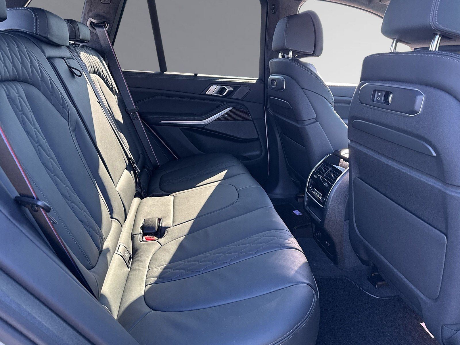 BMW X5 xDrive50e M Sport Pro|SkyLounge|AHK|H/K