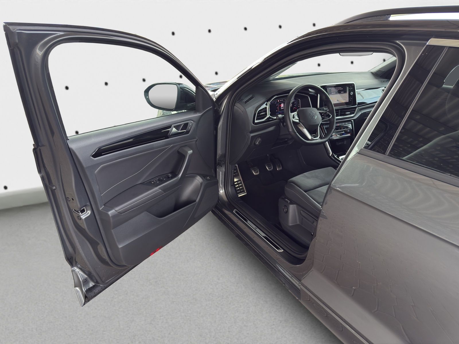 Volkswagen T-Roc R-Line 1.5 l TSI - Samsaru's Car Outlet