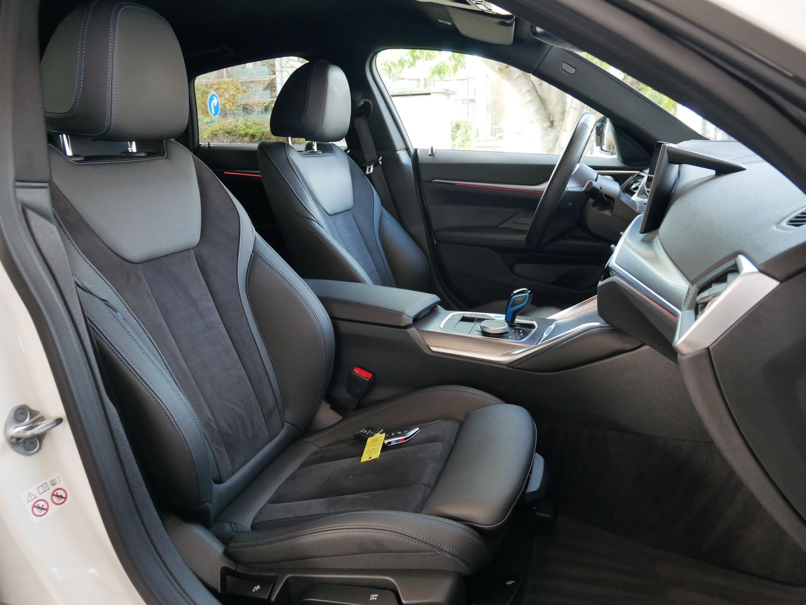 BMW i4 eDrive35 Gran Coupé M SPORT Head Up AHK Kamer