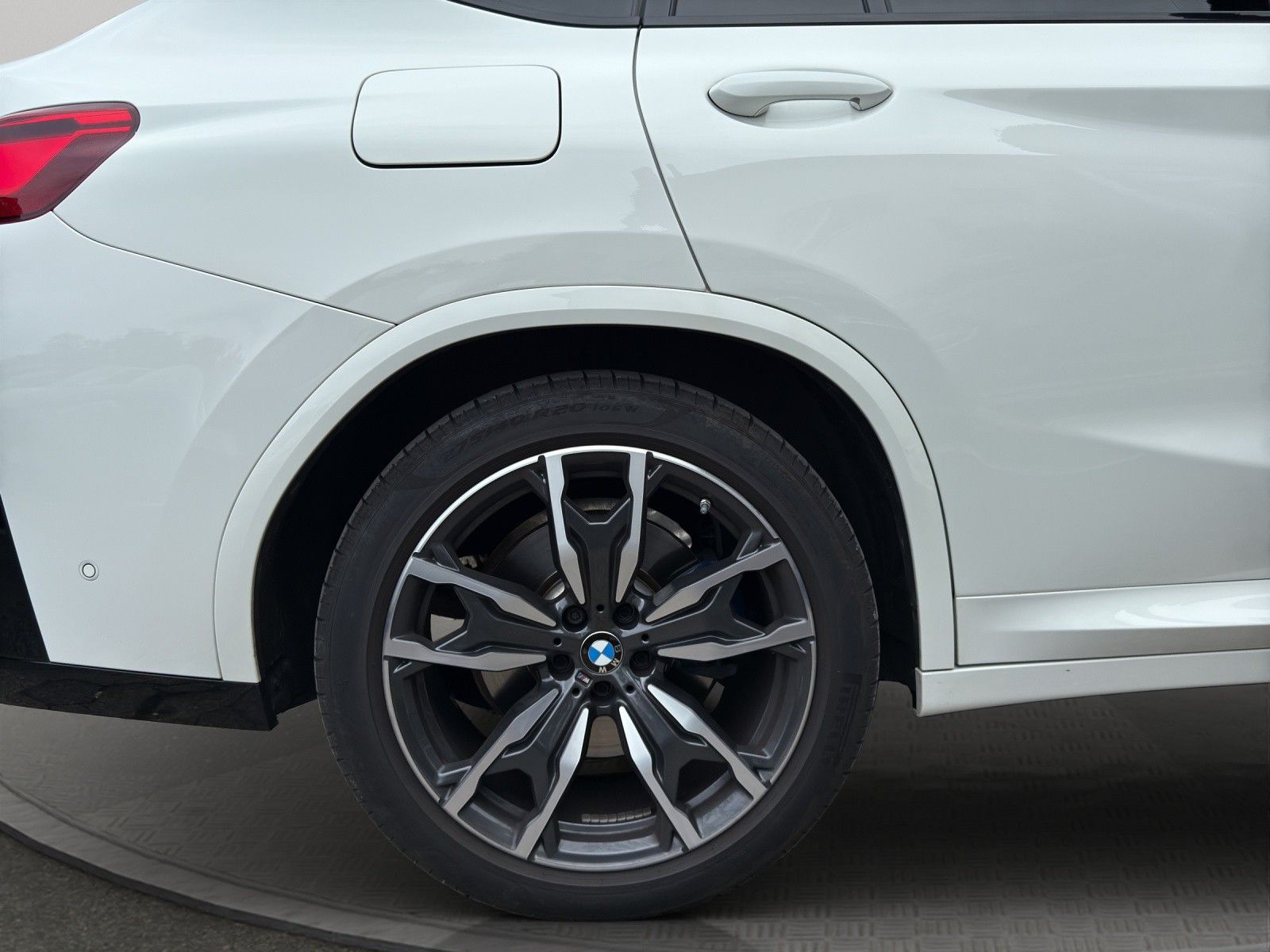 BMW X4 xDrive 30 d M Sport/HUD/LASER/STDHZ/AHK/ACC/H