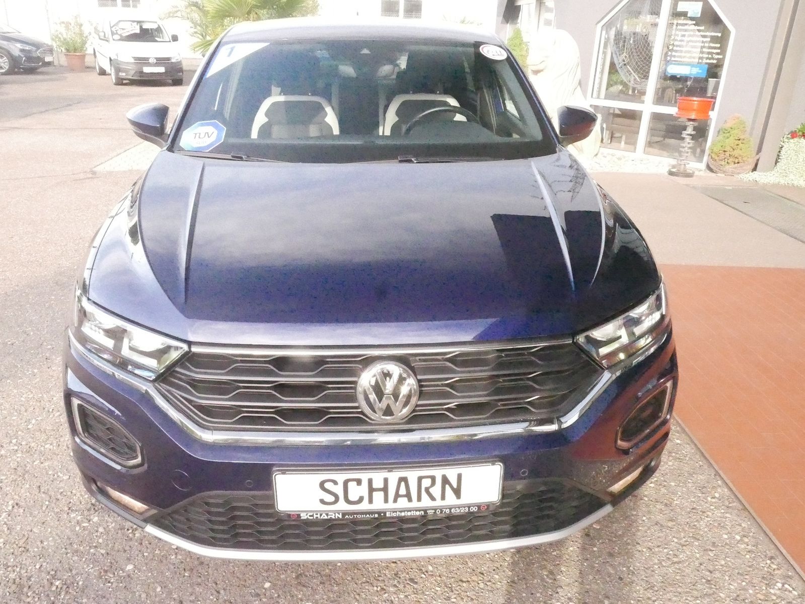 Volkswagen T-Roc Sport - Samsaru's Car Outlet