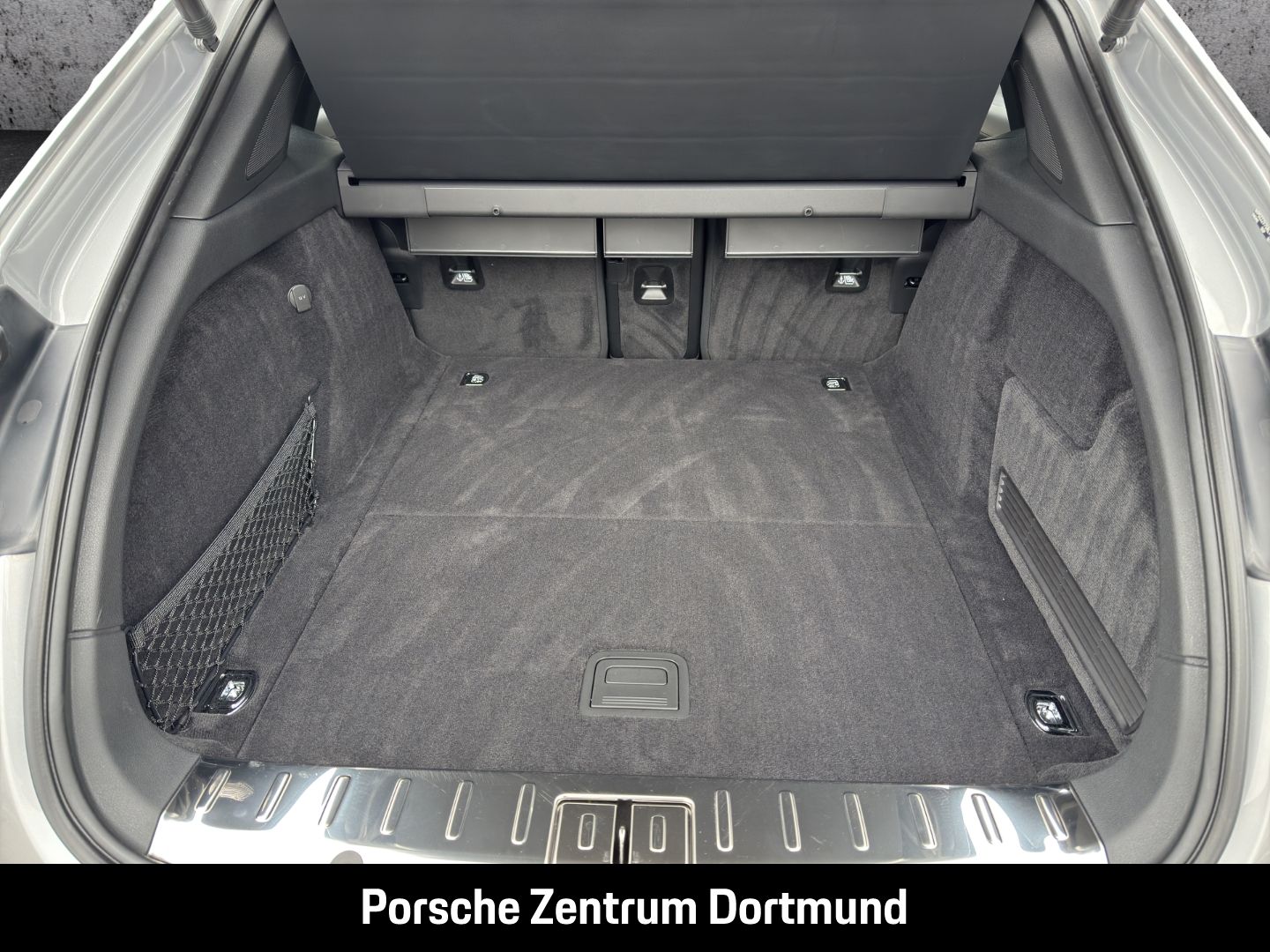 Porsche Panamera 4 E-Hybrid SportTurismo PlatinumEdition