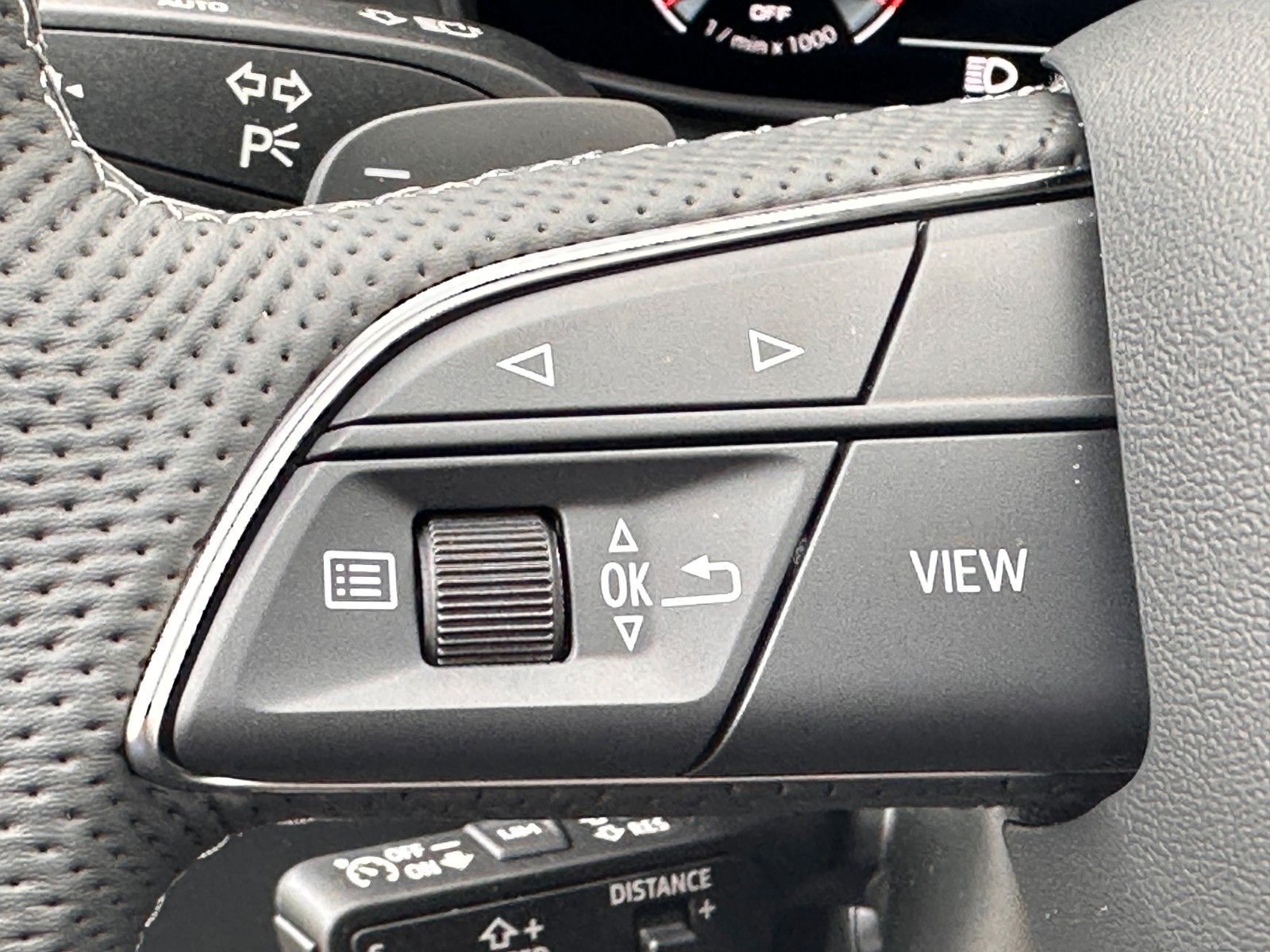 Audi Q7 50 TDI S line +AHK+STANDHEIZUNG+PANO+B&O