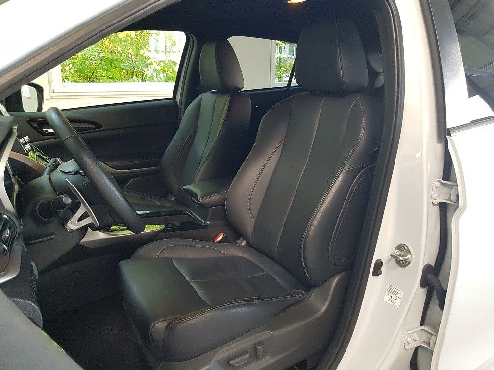 Mitsubishi Eclipse Cross 2.4 PLUG-IN HYBRID 4WD TOP mit AHK