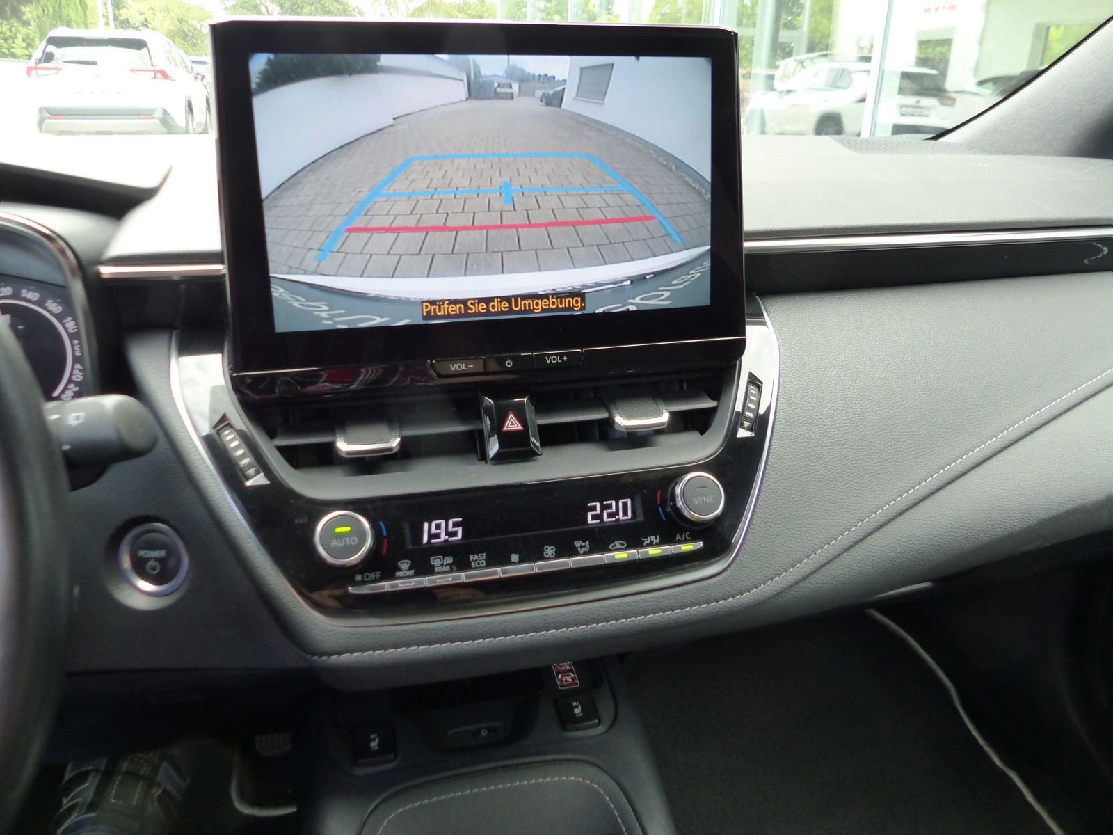 Toyota Corolla TS 2.0 Hybrid Team D Navi Totwinkel PDC