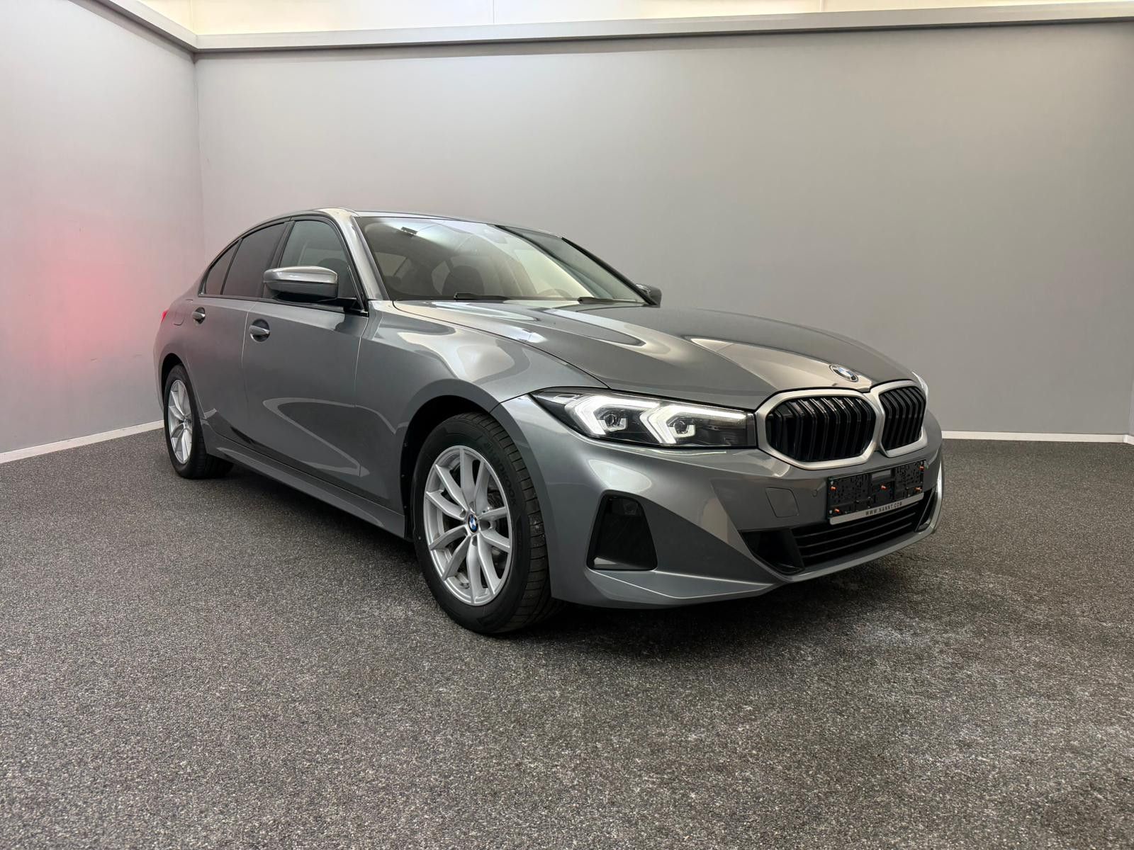 BMW 320d Limo xDrive Shadow-Line AHK*LED*WIDE*U-FREI