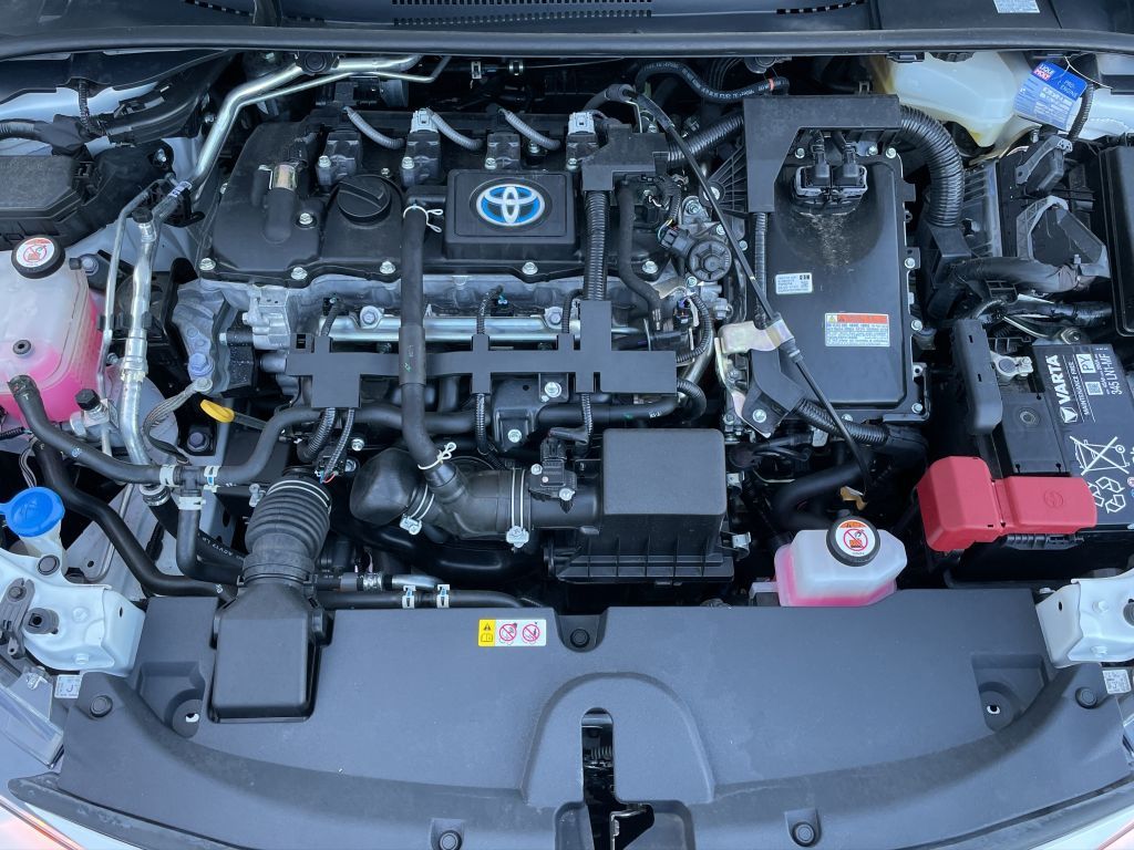Toyota Corolla 1.8 Hybrid Comfort - Samsaru's Car Outlet
