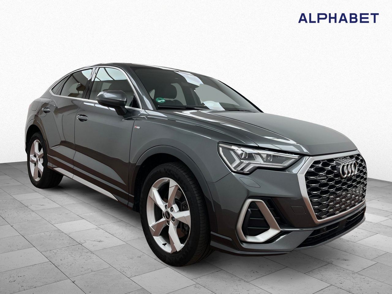Audi Q3 Sportback 40 2.0 TDI quattro S line - Samsaru's Car Outlet