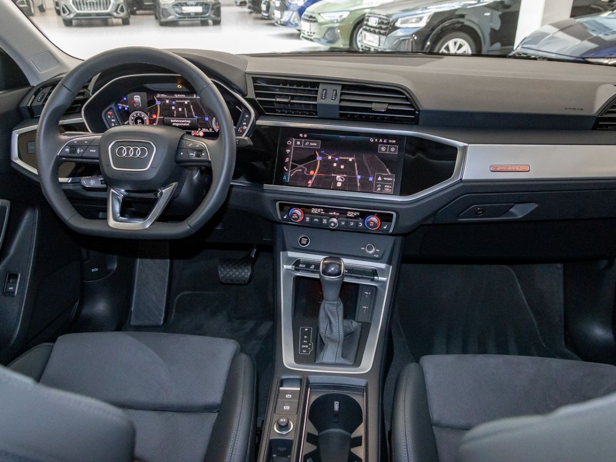 Audi Q3 Sportback S line 40 TFSI quattro S tronic - Samsaru's Car Outlet