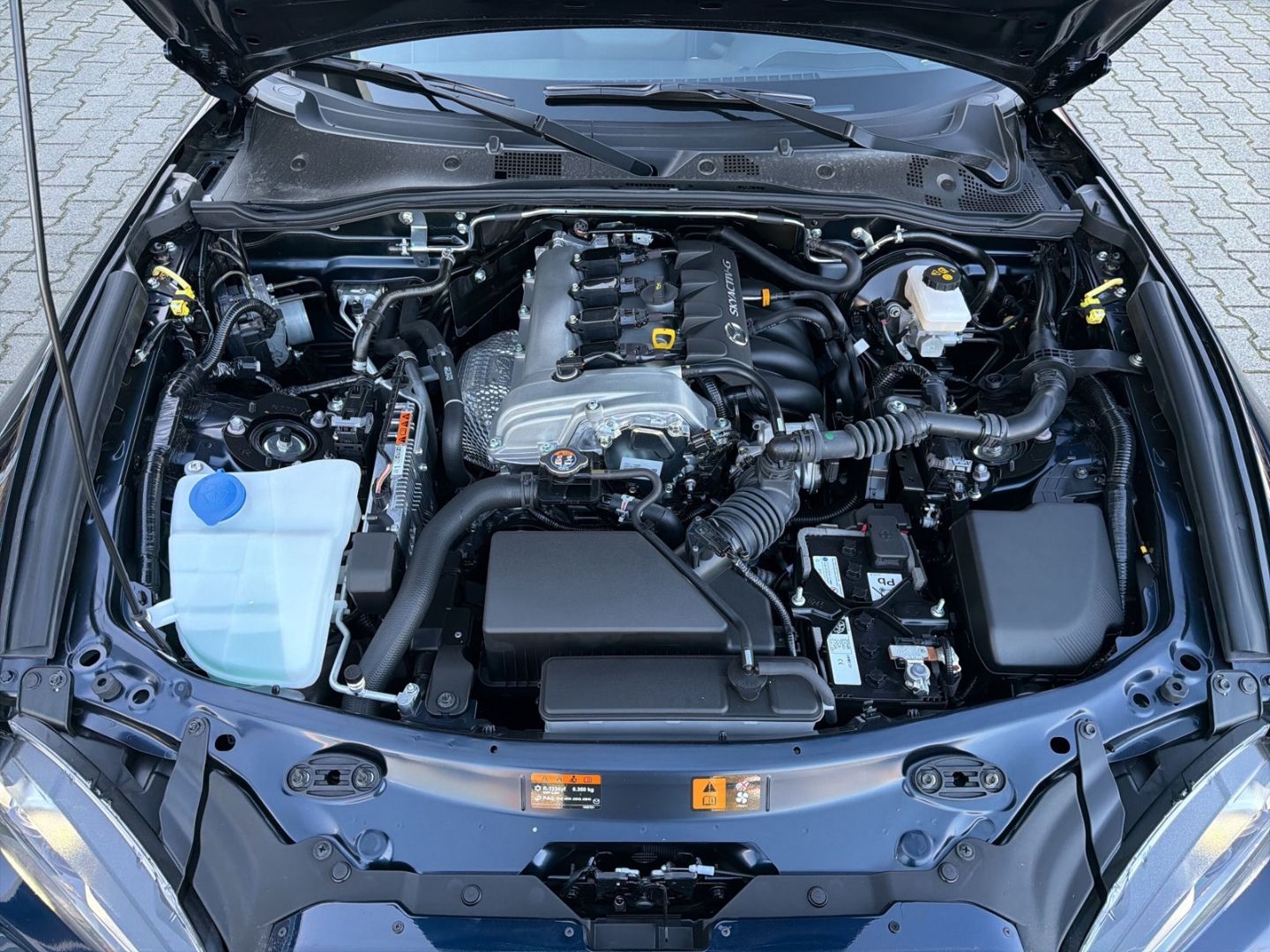 Mazda MX-5 Homura SKY-G.132 El. Verdeck Navi Bose LED