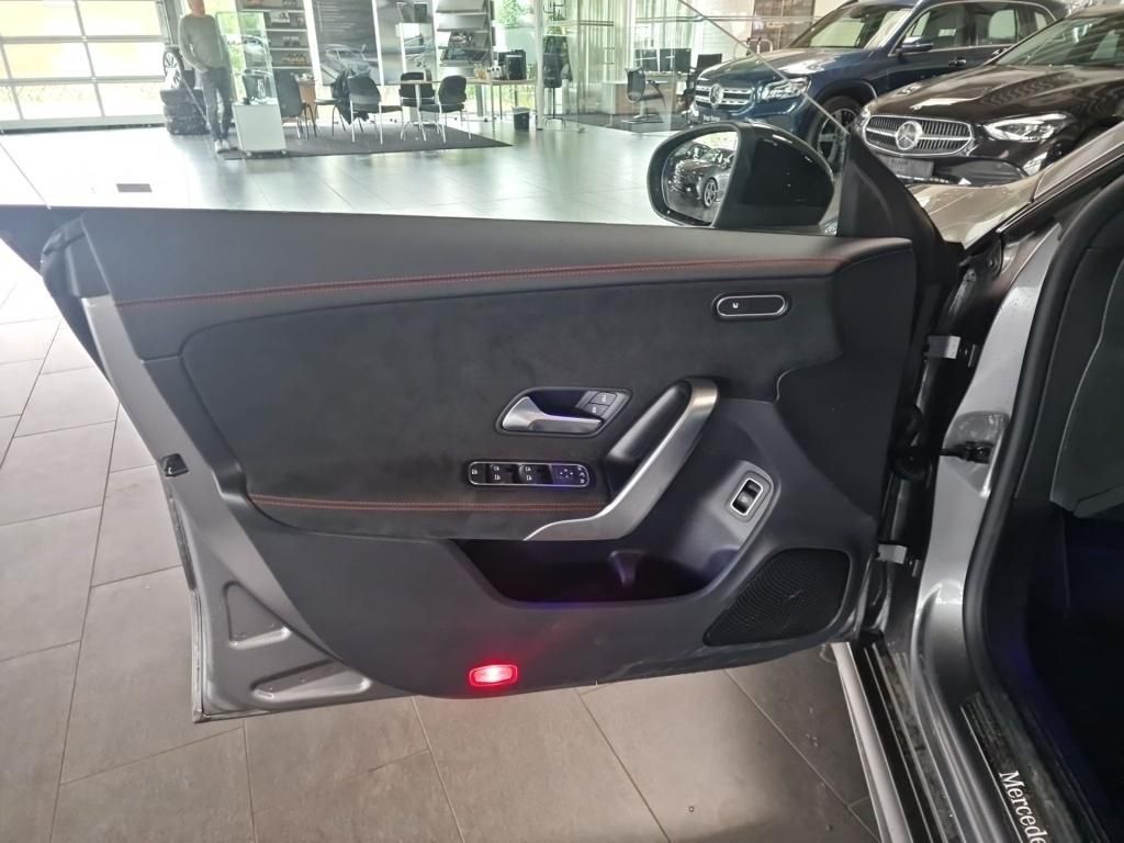 Mercedes-Benz CLA 200 SB AMG - Samsaru's Car Outlet