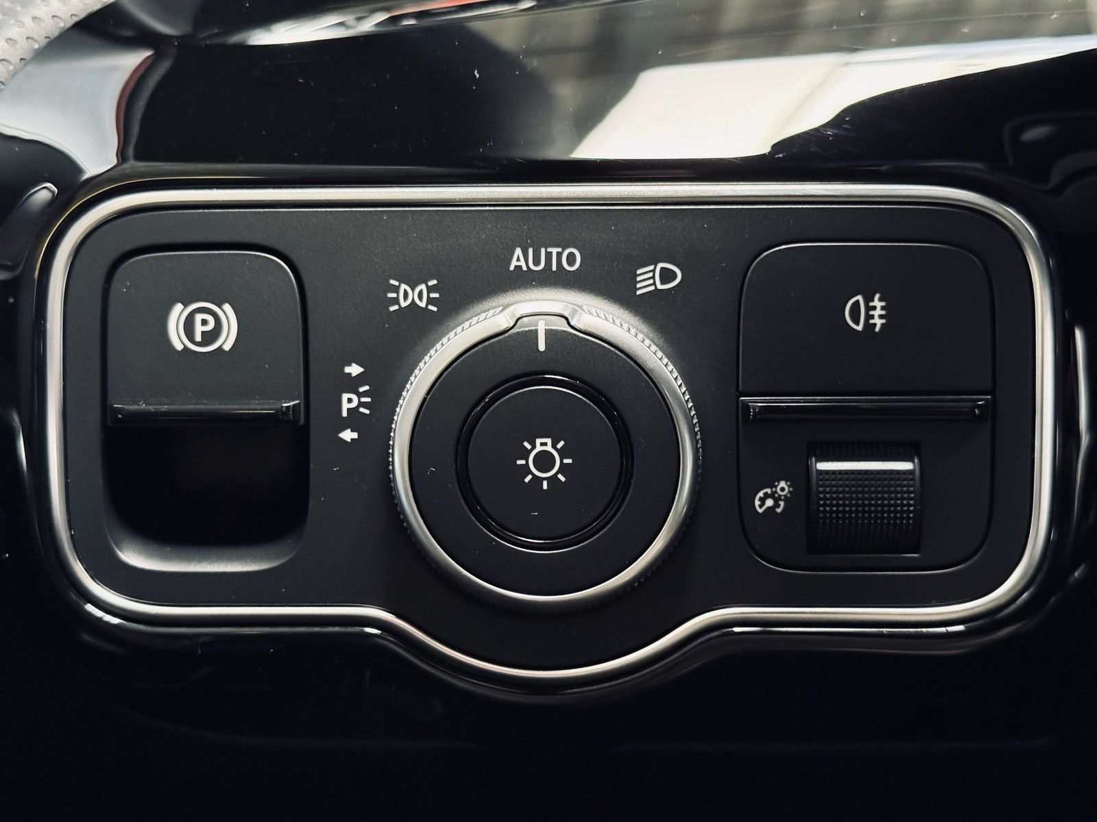 Mercedes-Benz CLA 45 AMG - Samsaru's Car Outlet