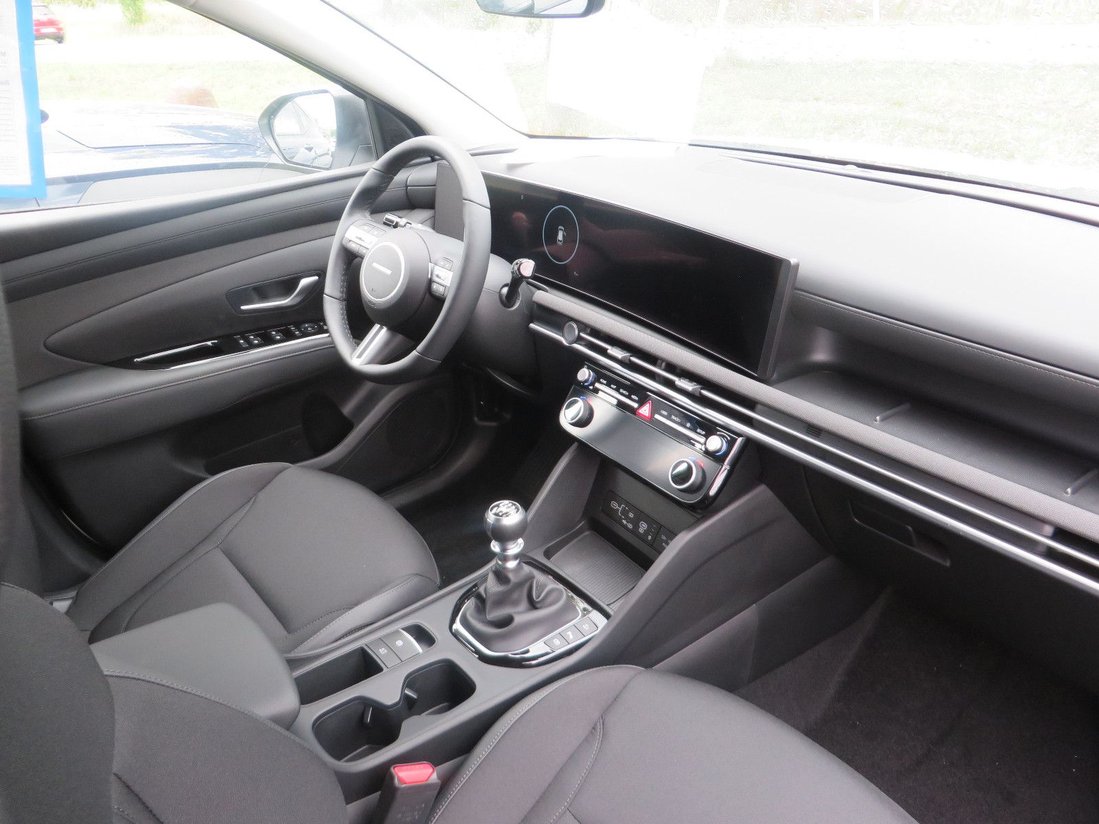 Hyundai TUCSON 1.6 T-GDI Trend - Samsaru's Car Outlet