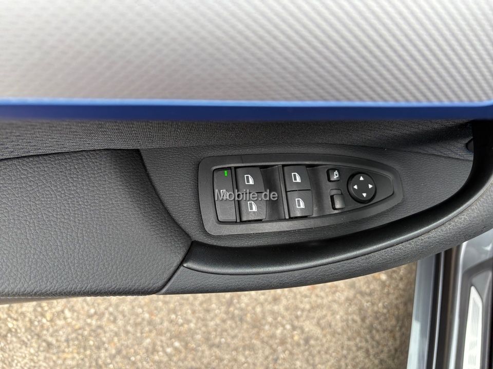BMW X1 xDrive20i M Sport - Samsaru's Car Outlet
