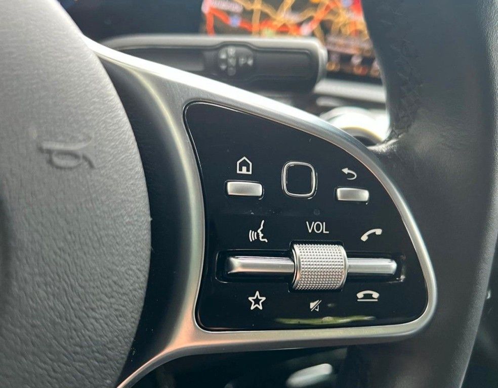 Mercedes-Benz A 200 4Matic - Samsaru's Car Outlet