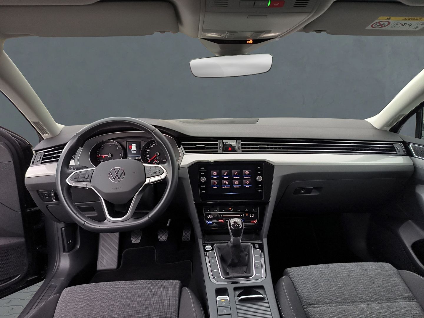 Volkswagen Passat Variant Business 2.0 TDI - Samsaru's Car Outlet
